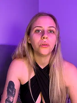 lunawolf21 online show from 8, 1, 2026