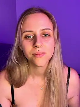 lunawolf21 online show from 8, 1, 2026