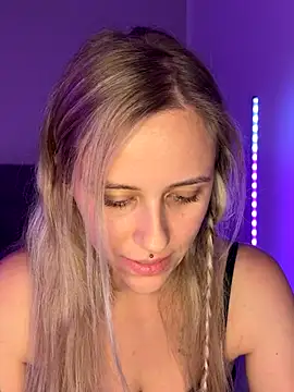 lunawolf21 online show from 15, 11, 2025