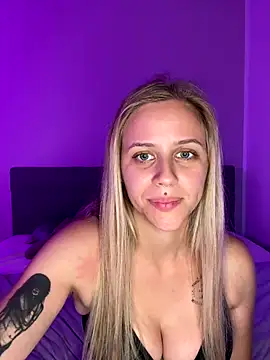 lunawolf21 online show from 9, 10, 2025