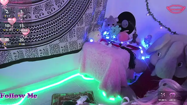 little-Dolll online show from 13, 12, 2024