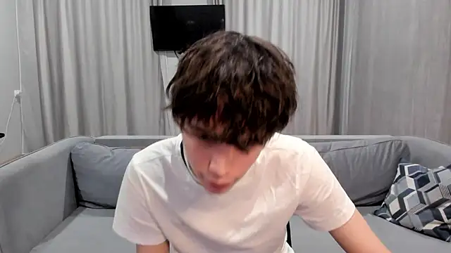 Im Shine Guy online show from 4, 12, 2024