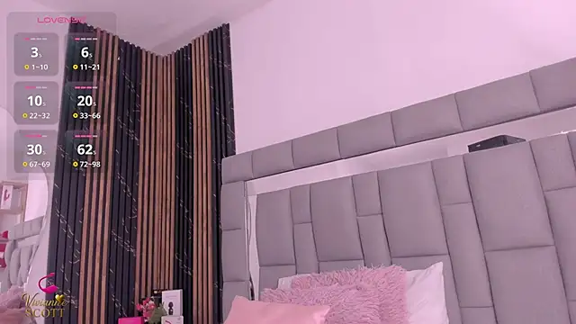 Snapshot of vivianne_scott chatting on 24, 2, 2026 vivianne scott online show from 24, 2, 2026