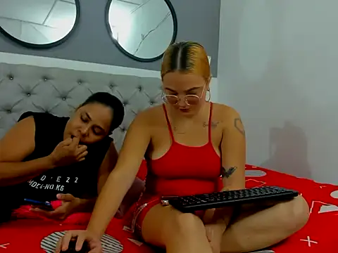 Lunaynick online show from 25, 10, 2025