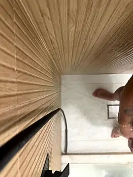 Gustavozx01 online show from 11, 11, 2025