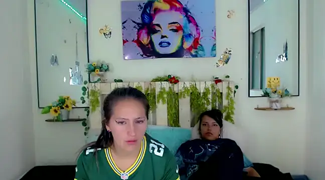 Sharon et Khloe12 online show from 11, 12, 2024