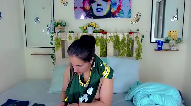 Sharon et Khloe12 online show from 10, 12, 2024