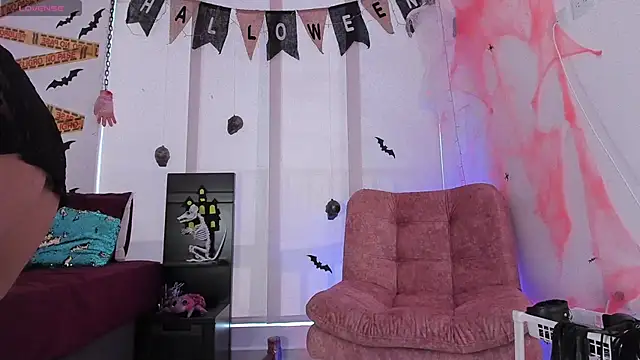 AndreaVelasco online show from 23, 10, 2025