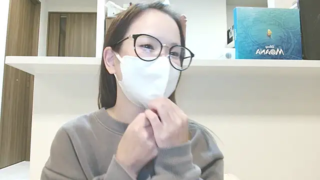  hina chan  online show from 10, 11, 2025