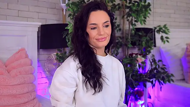 CarlaWhite online show from 4, 12, 2025