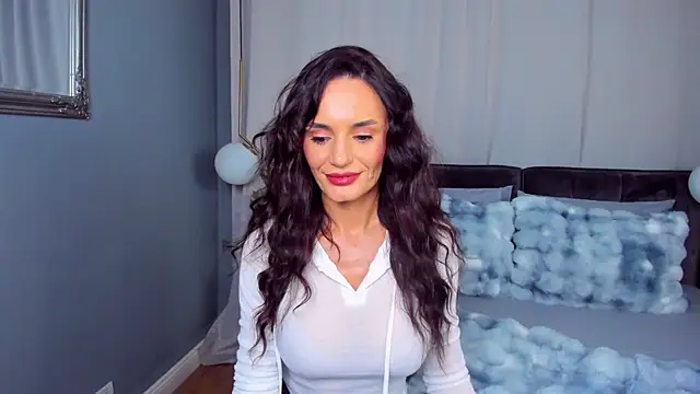 CarlaWhite online show from 10, 5, 2026