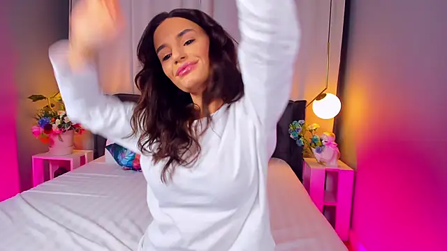 Snapshot of CarlaWhite chatting on 9, 11, 2025 CarlaWhite online show from 9, 11, 2025