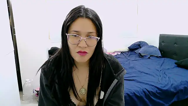 luxandracon23 online show from 3, 10, 2025