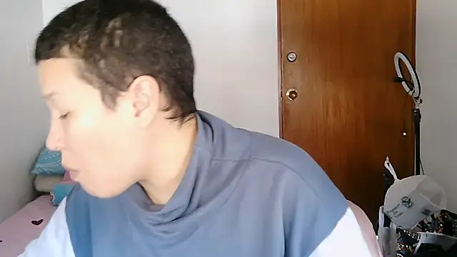 luxandracon23 online show from 8, 1, 2026