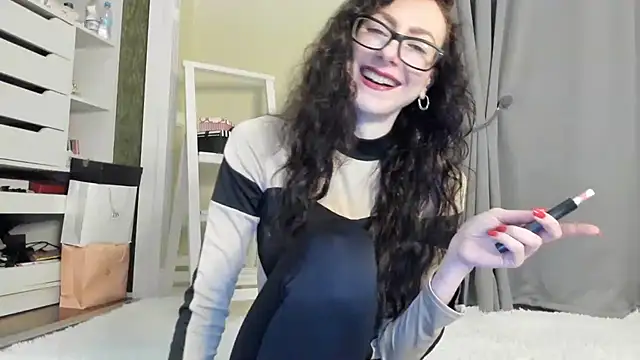 Baby Jewel online show from 25, 11, 2025