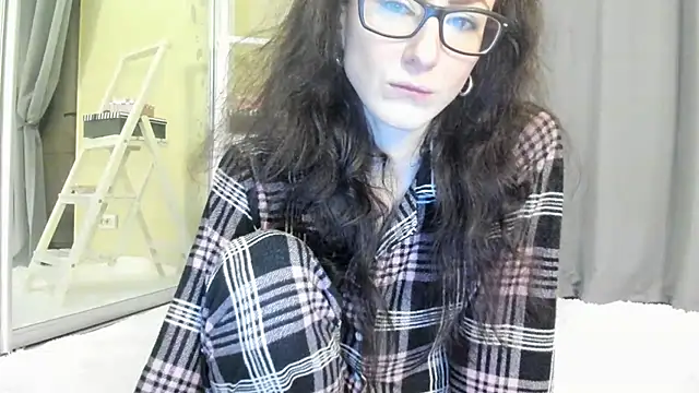 Baby Jewel online show from 13, 9, 2025