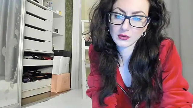 Baby Jewel online show from 7, 10, 2025