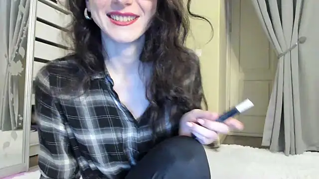 Baby Jewel online show from 18, 11, 2025