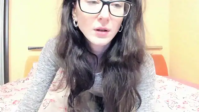 Baby Jewel online show from 16, 12, 2025