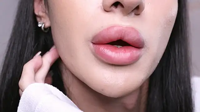 Kim Oberlin  online show from 16, 9, 2025