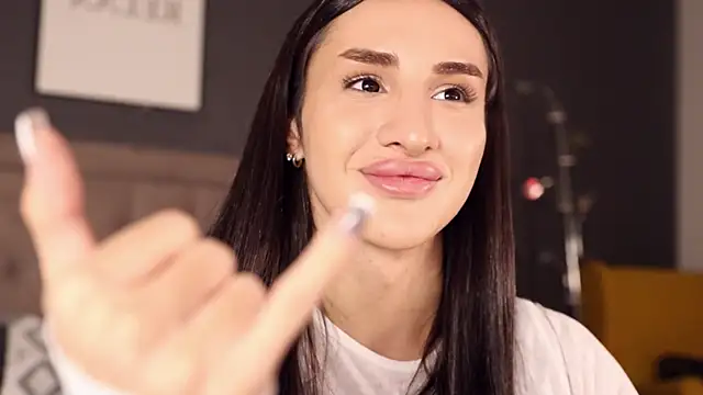 Kim Oberlin  online show from 24, 9, 2025