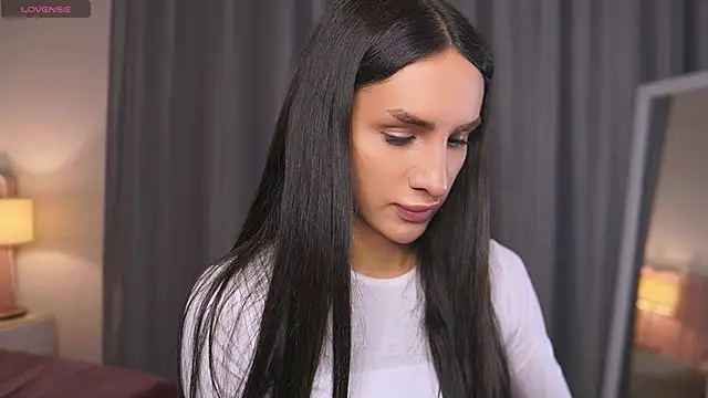 Kim Oberlin  online show from 5, 11, 2025