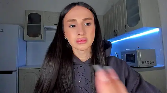 Kim Oberlin  online show from 4, 2, 2026