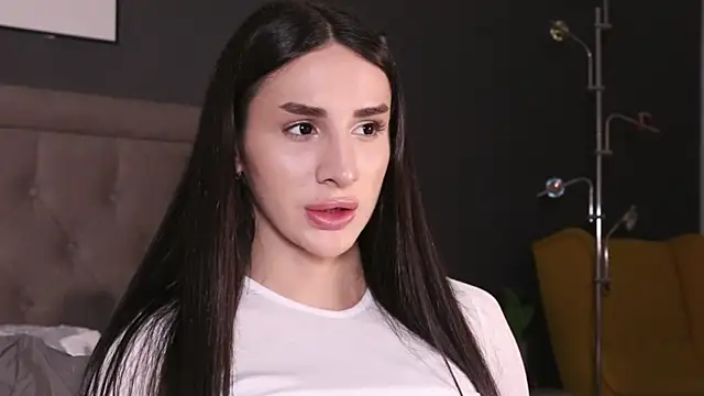 Kim Oberlin  online show from 2, 10, 2025