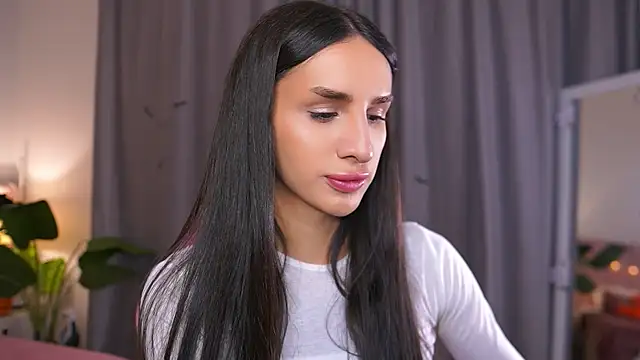 Kim Oberlin  online show from 1, 11, 2025