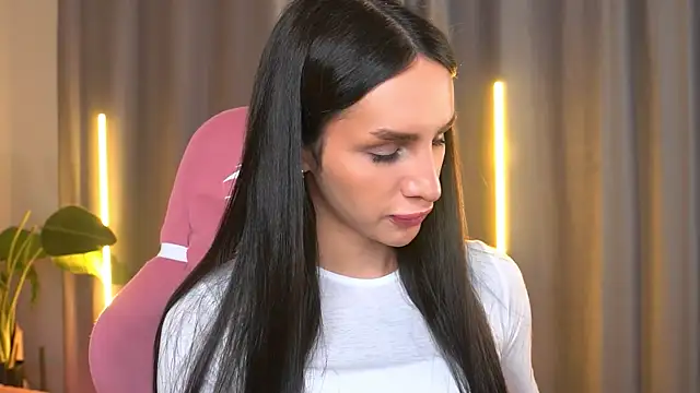 Kim Oberlin  online show from 14, 11, 2025