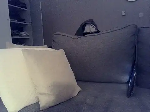 Snapshot of unknownguy_7 chatting on 28, 11, 2025 unknownguy 7 online show from 28, 11, 2025