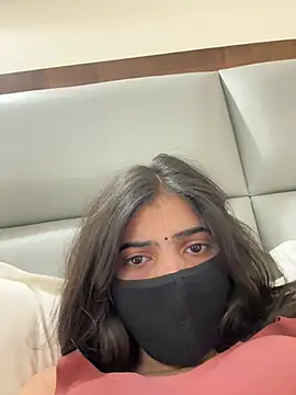 Lunaxx001 online show from 2, 4, 2026