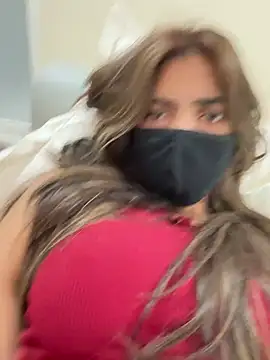 Lunaxx001 online show from 7, 4, 2026