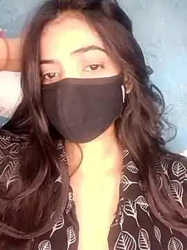 Lunaxx001 online show from 26, 3, 2026