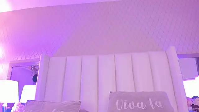 SophiaSmiiths  online show from 7, 5, 2026