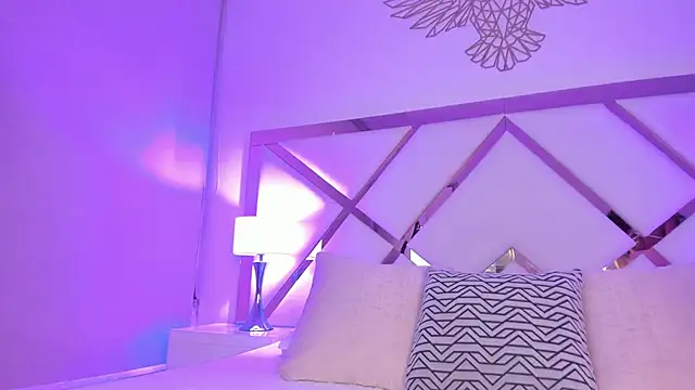 SophiaSmiiths  online show from 12, 4, 2026