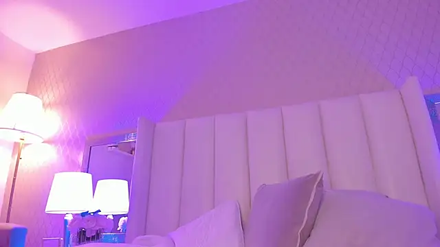 SophiaSmiiths  online show from 10, 9, 2025