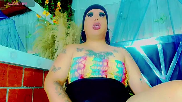 nauthyvalentina online show from 17, 5, 2026
