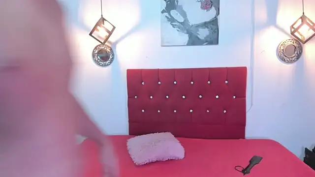 couple lovelyds online show from 15, 3, 2025