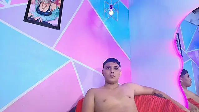 couple lovelyds online show from 14, 11, 2025