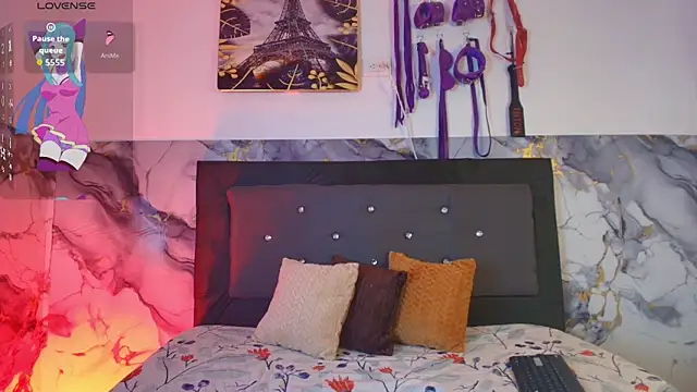 couple lovelyds online show from 19, 3, 2026