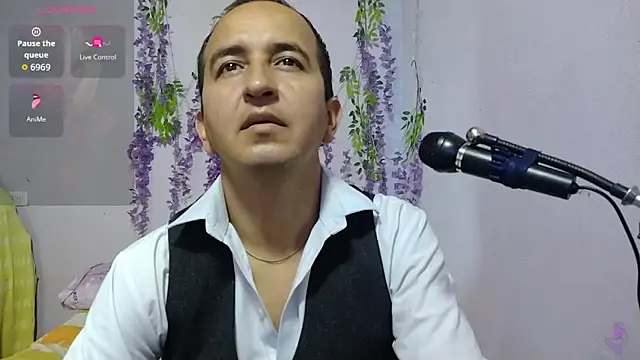 yazforeSolo online show from 17, 9, 2025