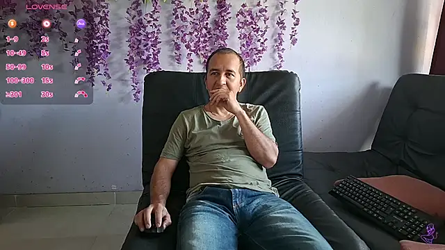 yazforeSolo online show from 16, 2, 2026