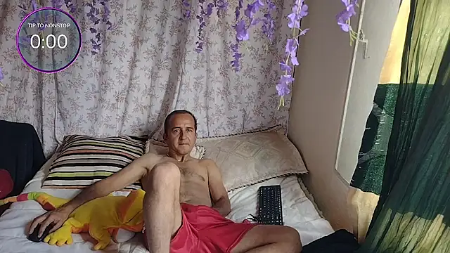 yazforeSolo online show from 5, 2, 2025