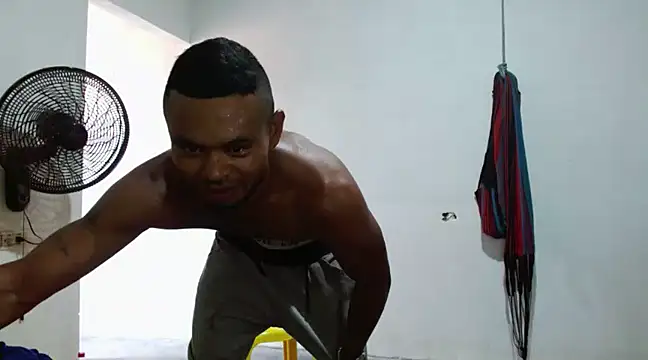 fernandez latinblackk online show from 10, 3, 2025