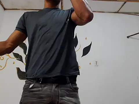 fernandez latinblackk online show from 17, 2, 2025