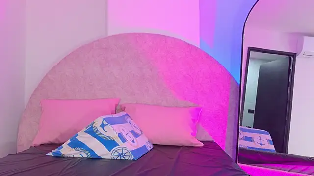 Snapshot of Sofia_martiin chatting on 28, 11, 2025 Sofia martiin online show from 28, 11, 2025