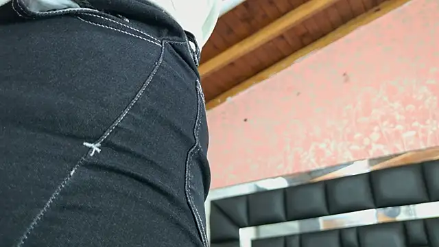 Snapshot of Sofia_martiin chatting on 23, 10, 2025 Sofia martiin online show from 23, 10, 2025