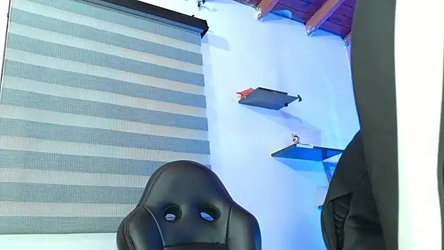 Snapshot of Sofia_martiin chatting on 24, 9, 2025 Sofia martiin online show from 24, 9, 2025