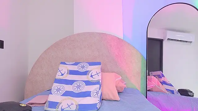 Snapshot of Sofia_martiin chatting on 25, 11, 2025 Sofia martiin online show from 25, 11, 2025